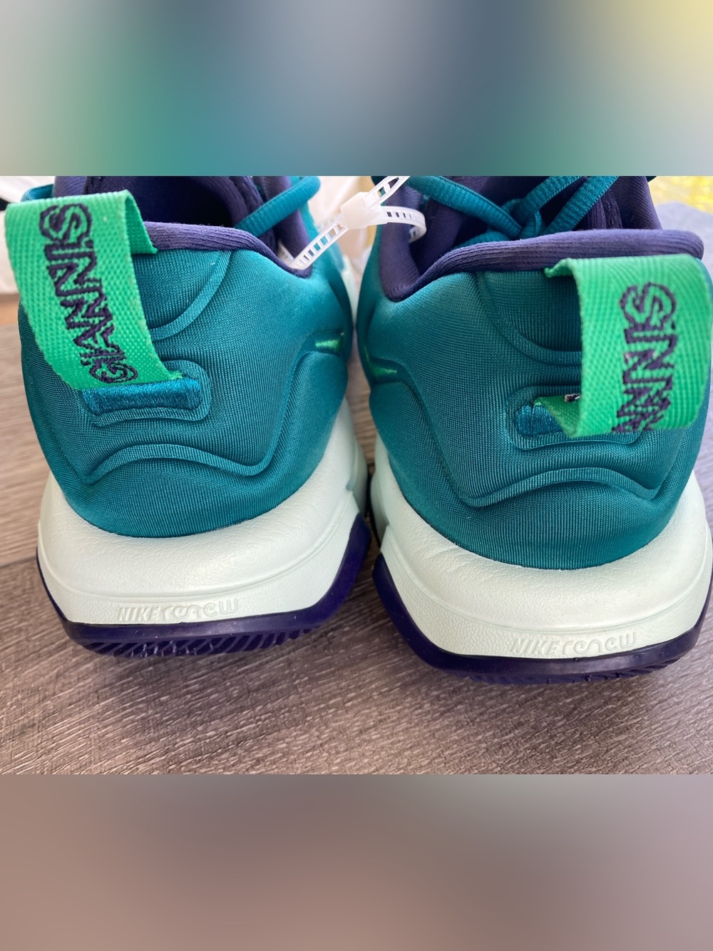 NEW Nike Giannis Immortality Geode Teal Men’s Athletic Basketball Shoes Size 11 - Picture 9 of 12